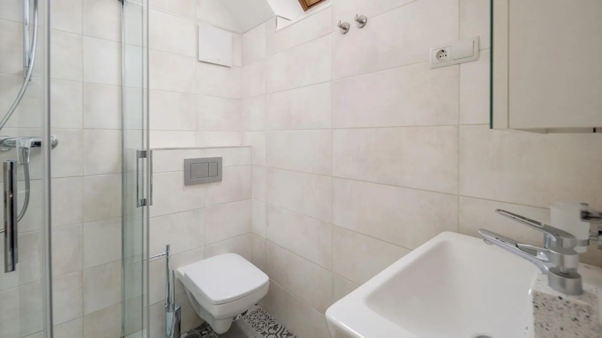 Uhu Villa 750 M2 - Budapest