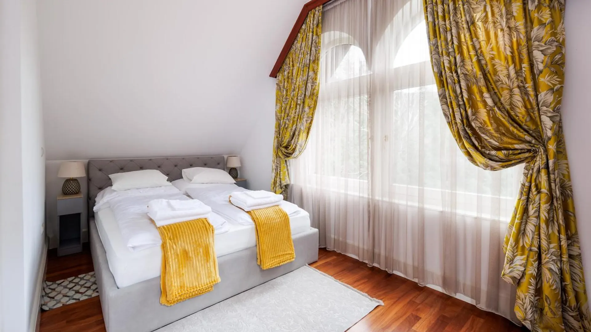 Uhu Villa 750 M2 - Budapest Hungary