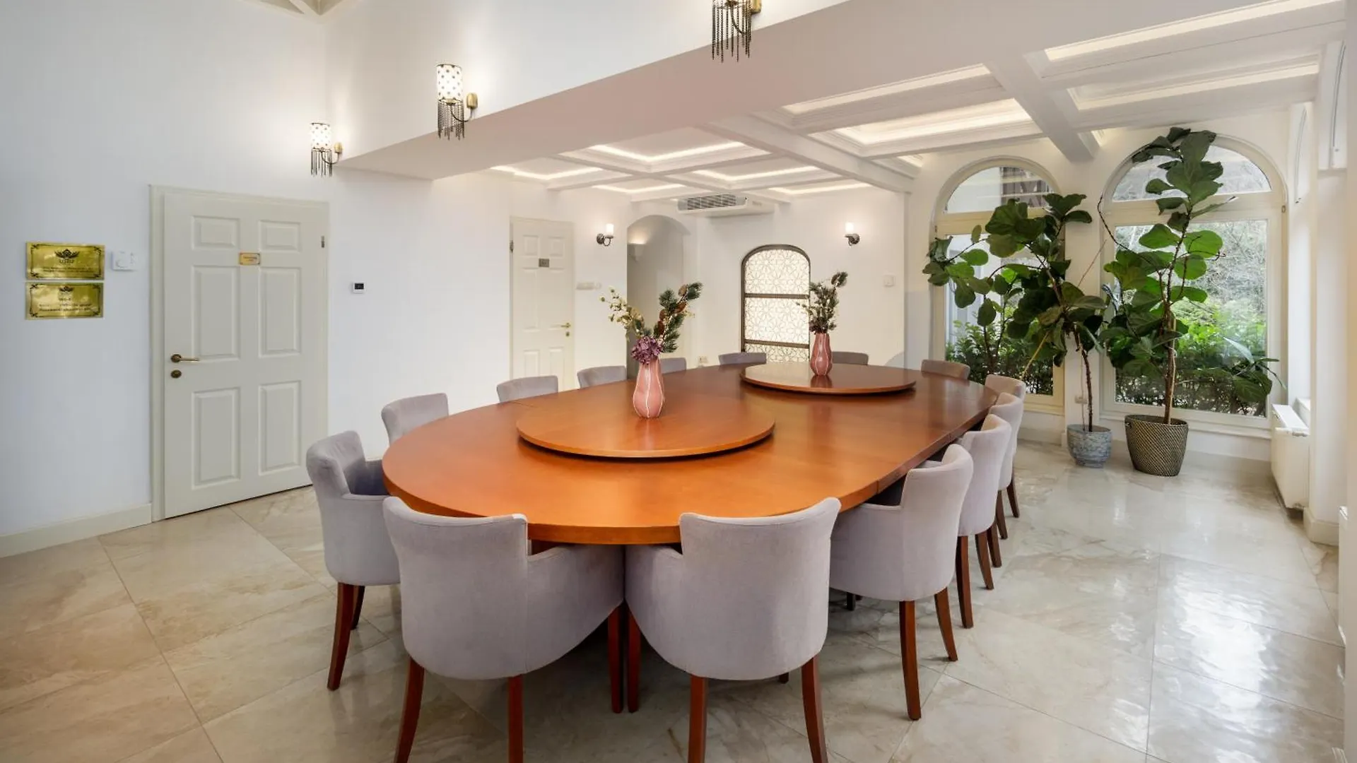 Uhu Villa 750 M2 - Budapest Hungary